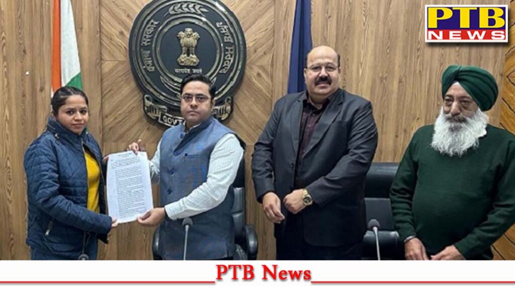 jalandhar-deputy-commissioner-ias-special-sarangal-gave-appointment-letters-to-69-newly-appointed-patwaris