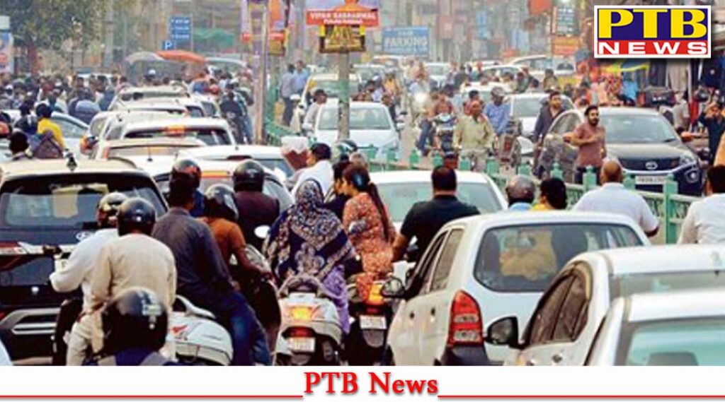 jalandhar-jyoti-chowk-traffic-police-and-market-commety-jalandhar-commissioner-ips-swapan-sharma-traffic-system-city-has-broken-down-does-not-have-a-driving-license-erickshaw-auto-rickshaw