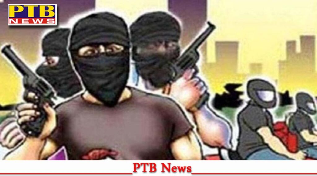 haryana-karnal-car-shot-and-looted-national-highway-near-kutel-karnal-miscreants-had-taken-lift-from-iti-chowk-big-crime-news