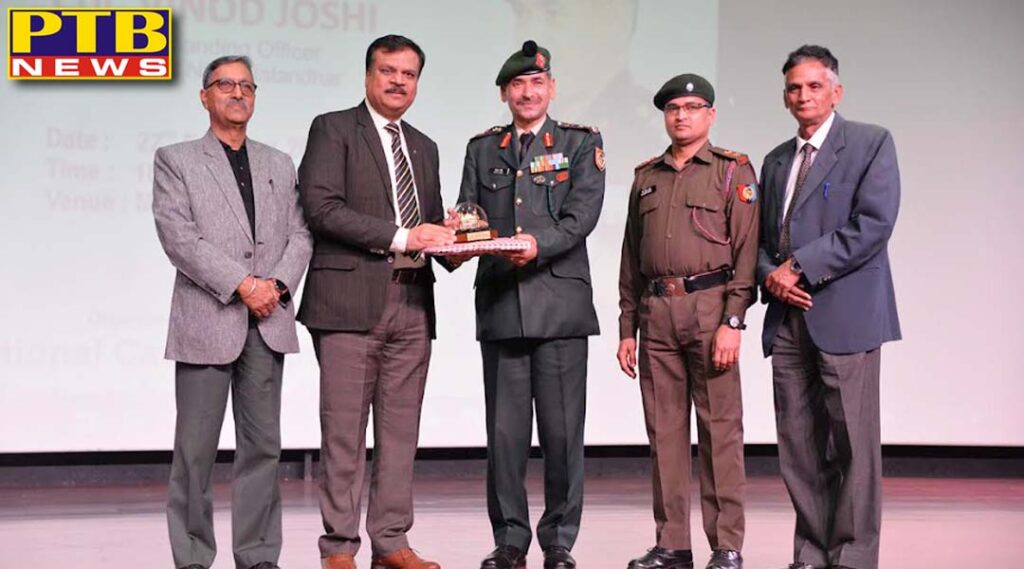 dav-university-hosts-session-on-careers-in-armed-forces