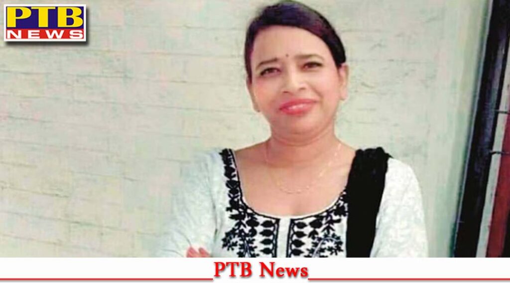 female-supervisor-commits-suicide-narinder-kaur-by-cutting-the-vein-of-her-hand-in-pgi-big-sad-news