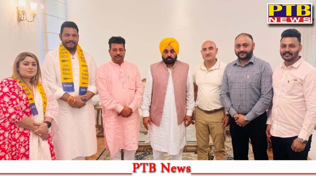 punjab-chief-minister-bhagwant-mann-got-bjps-youth-leader-robin-sampla-to-join-aap