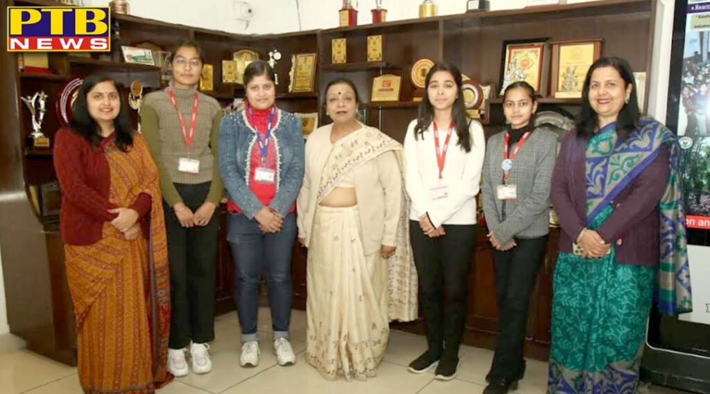 students-of-hmv-bagged-top-university-positions
