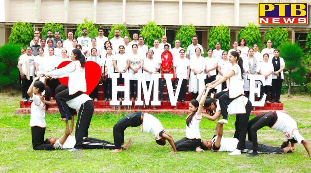 international-yoga-day-celebrated-at-hmv