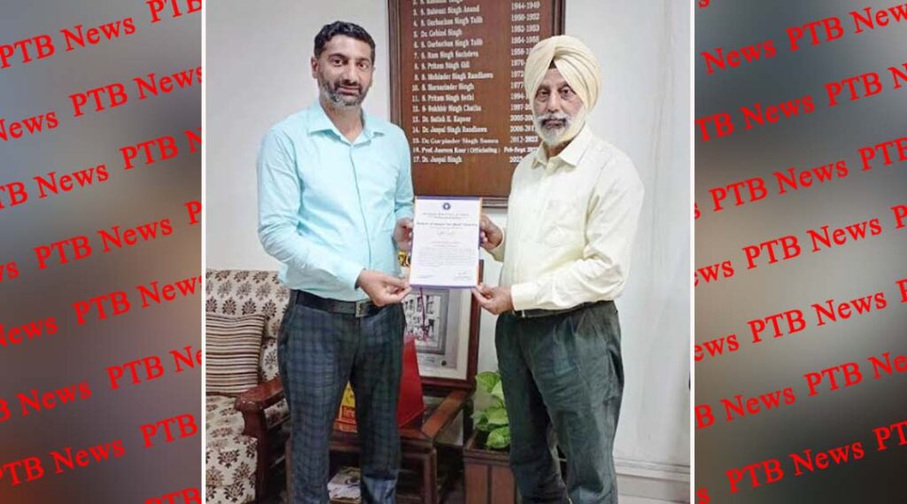 lyallpur-khalsa-college-prof-satpal-singh-honored-with-the-best-teacher-award