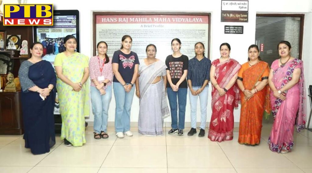 students-of-hmv-outshine-in-b-com-hons-semester-iv-result