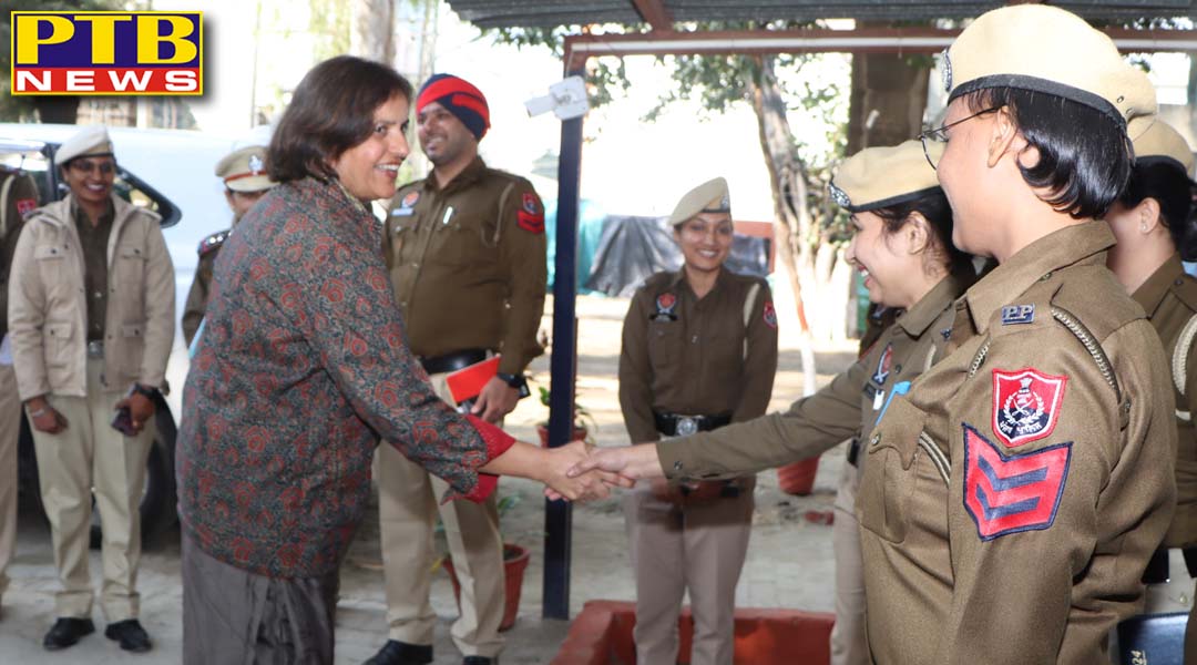 विशेष डीजीपी, सामुदायिक मामले प्रभाग (सीएडी) और महिला मामले, पंजाब ने जालंधर के महिला पुलिस स्टेशन का औचक निरीक्षण किया,