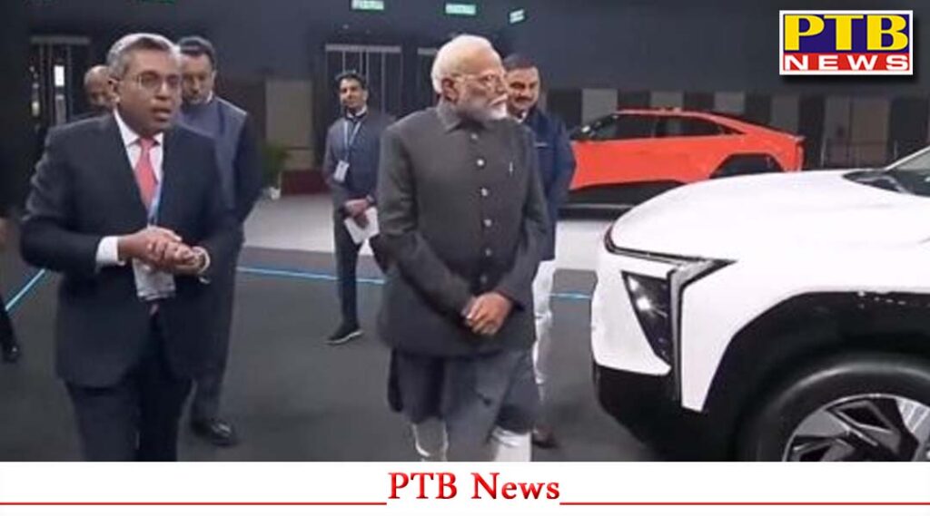 tech-auto-news-two-auto-shows-2025-marutis-first-electric-car-will-be-launched-delhi