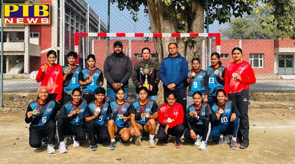 handball-team-of-hmv-won-gndu-inter-college-championship