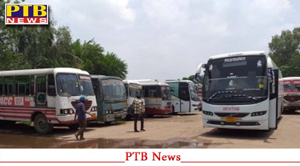 punjab-roadways-conductor-throws-a-child-out-of-a-moving-bus-moga-punjab