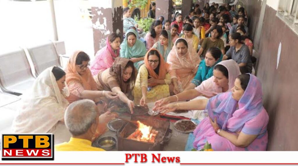 new-academic-session-2025-26-begins-with-holy-havan-ceremony-at-pcm-sd-senior-secondary-collegiate-school