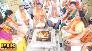new-academic-session-begins-with-havan-at-hmv