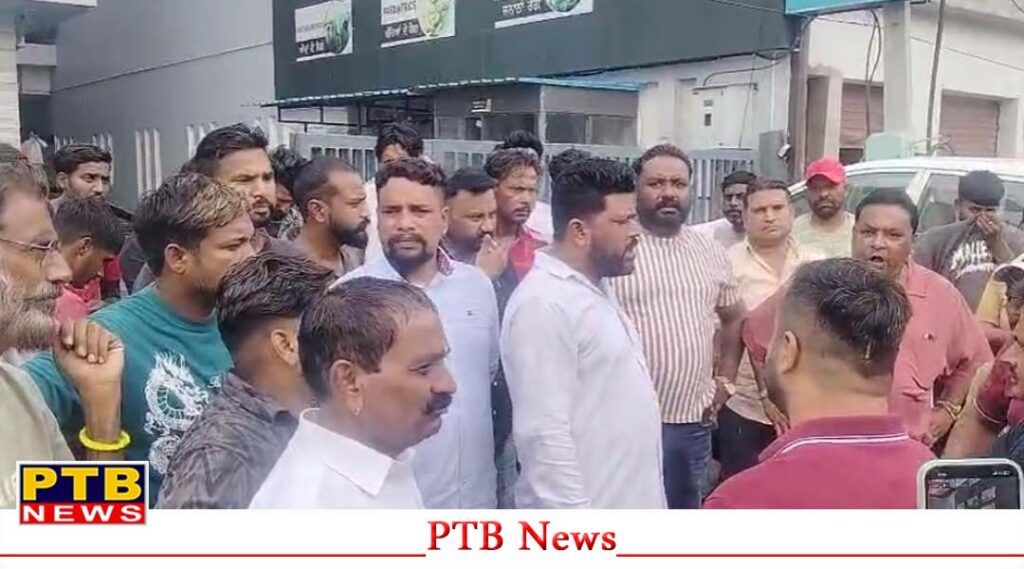 xuv-driver-crushed-a-sewerage-worker-working-on-jalandhars-ladowali-road-condition-critical-workers-warned-of-shutdown