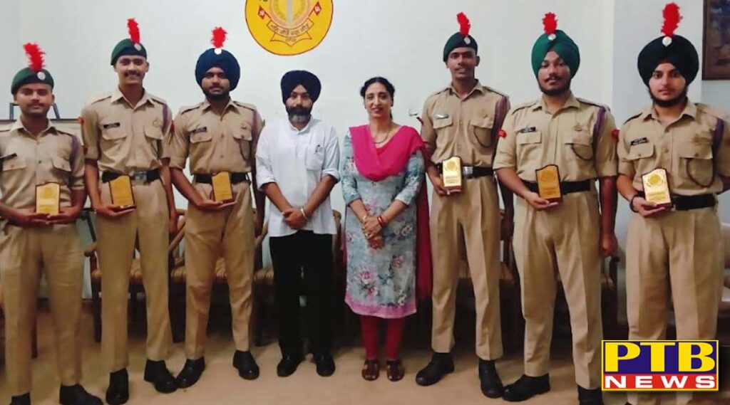 ncc-cadets-of-lyallpur-khalsa-college-honored-for-participating-in-79th-independence-day-parade