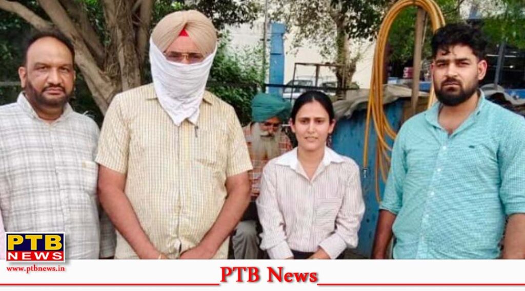 vigilance-bureau-apprehends-asi-baljinder-singh-posted-at-police-station-lalru-district-sas-nagar-red-handed-taking-rs-30000-bribe