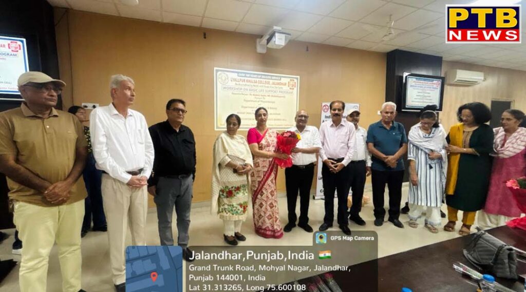 a-workshop-on-bls-was-organized-by-the-physiotherapy-department-of-lyallpur-khalsa-college