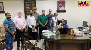 prof-navdeep-kaur-of-lyallpur-khalsa-college-jalandhar-takes-over-as-the-acting-principal