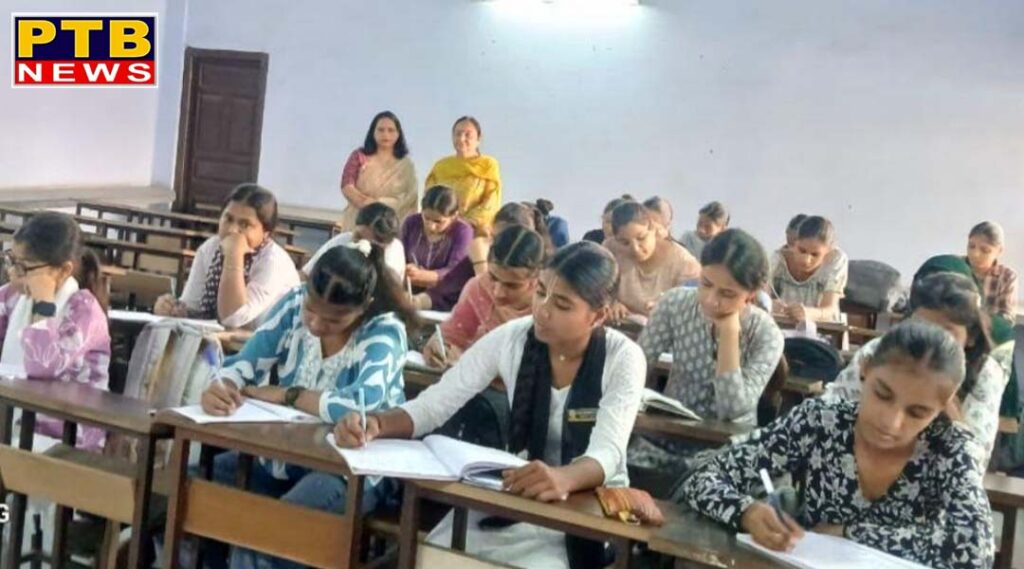 pcm-sd-womens-college-jalandhar-celebrated-the-150th-birth-anniversary-of-bhagwan-birsa-munda