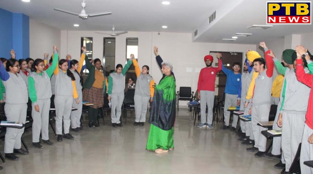 ivy-world-school-hosts-ms-manju-gupta-for-an-insightful-session-on-managing-time-stress-and-academic-pressure