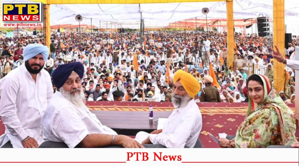 Sukhbir Badal addressing public meeting about equal civic amenities in Punjab villages and cities