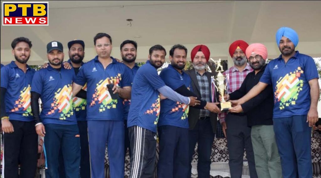 Teaching team at Lyallpur Khalsa College wins friendly cricket match