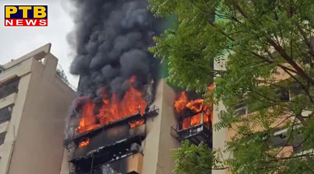 Heavy fire broke out in Ghaziabad's Gaur Green Society, rescue work continues
