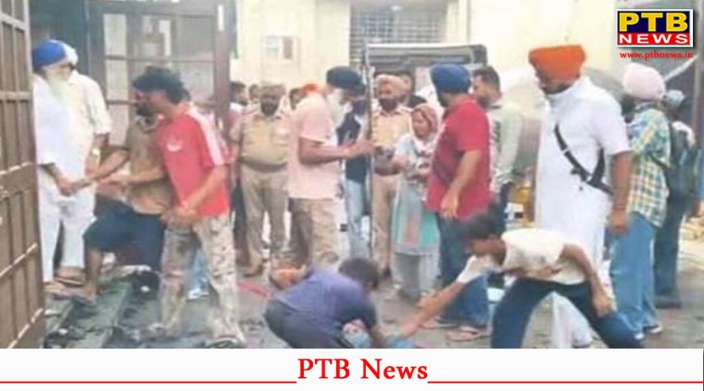 fire broke out in Gurdwara Sahib in Fridkot