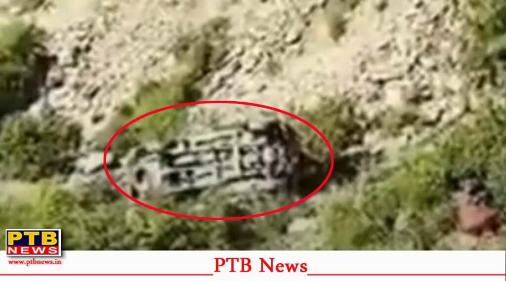 bolero plunges into deep gorge in himachal pardesh sirmaur