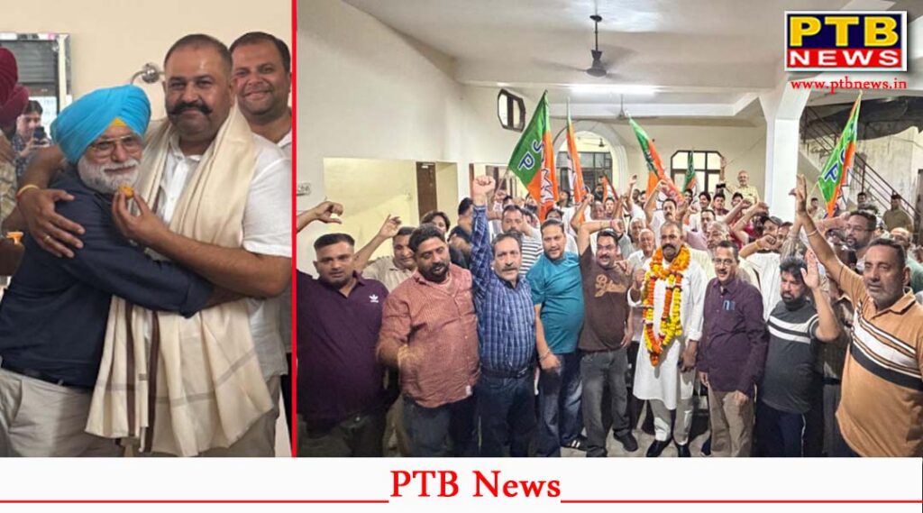 rush of people congratulating the newly appointed Vice President of Punjab BJP Sushil Rinku
