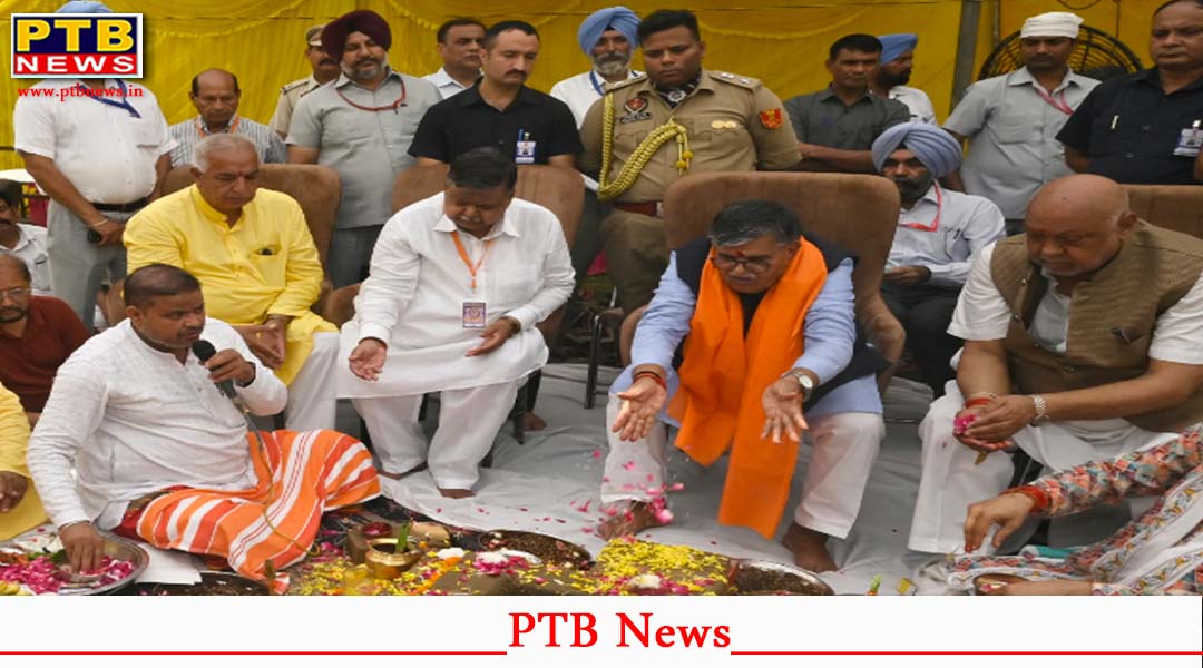 पंजाब के राज्यपाल गुलाब चंद कटारिया श्री सिद्ध बाबा सोढल मंदिर में हुए नतमस्तक